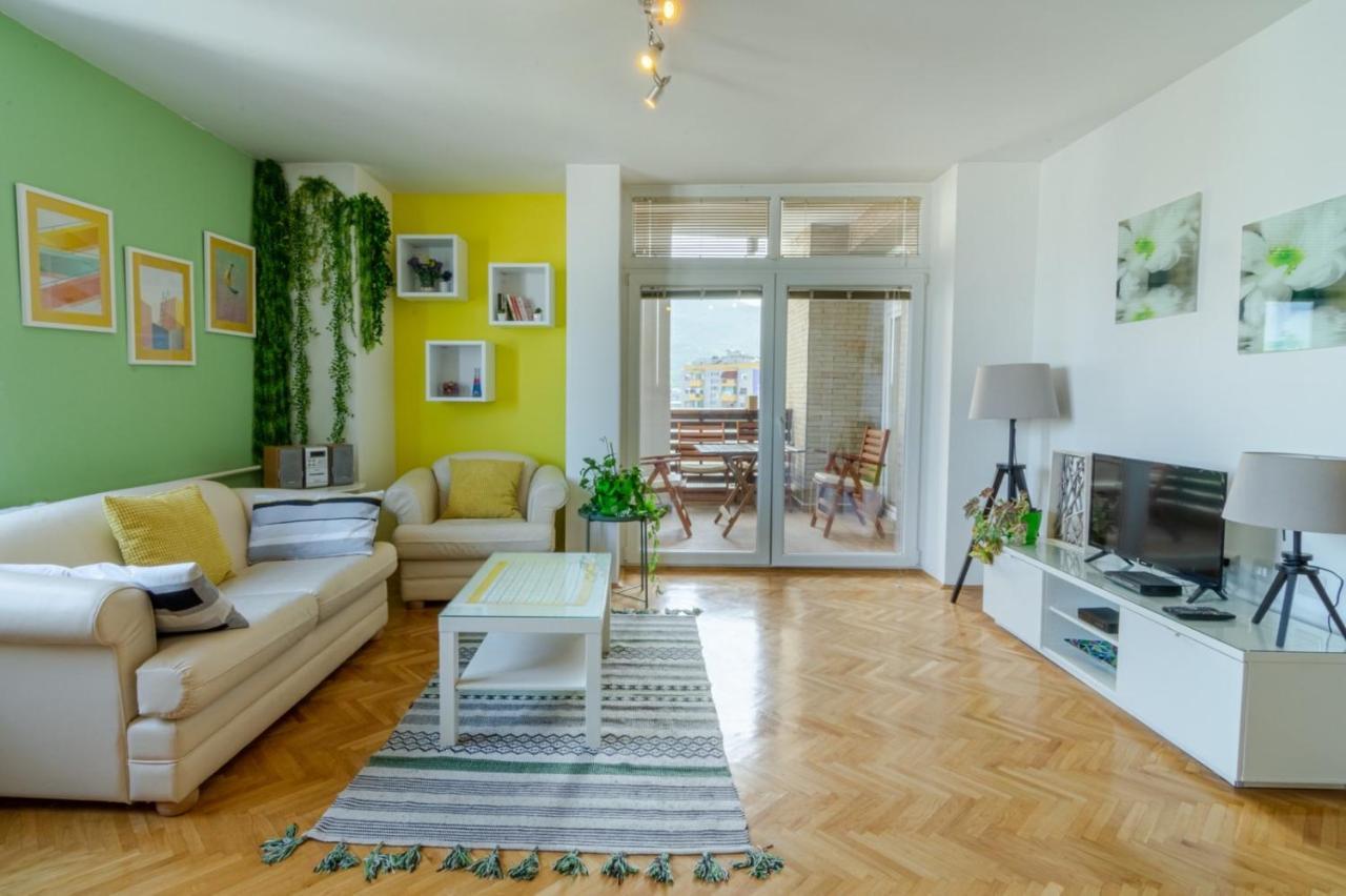 Green Paradise Square Apartment スコピエ エクステリア 写真